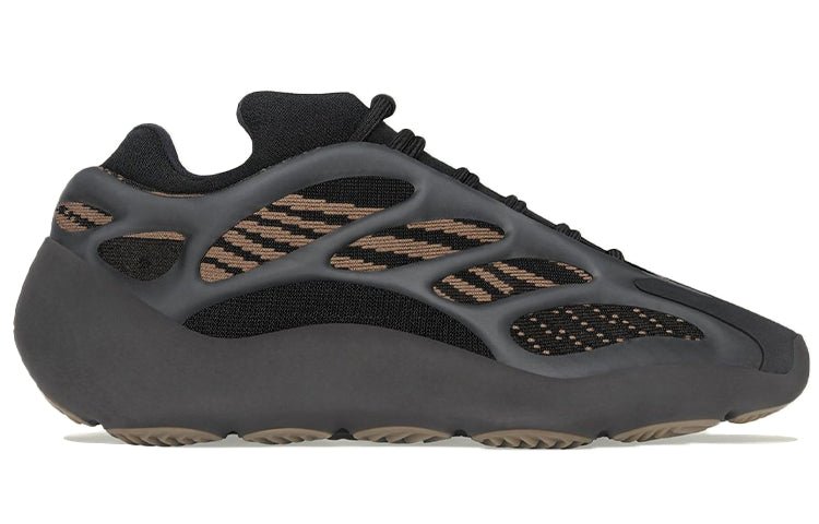 Yeezy 700 V3 'Clay Brown' BLACK FRIDAY - INSTAKICKSZ LTD