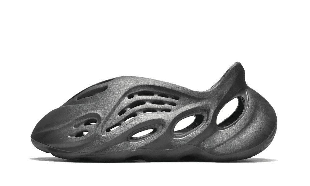 Yeezy Foam RNNR 'Onyx' - INSTAKICKSZ LTD